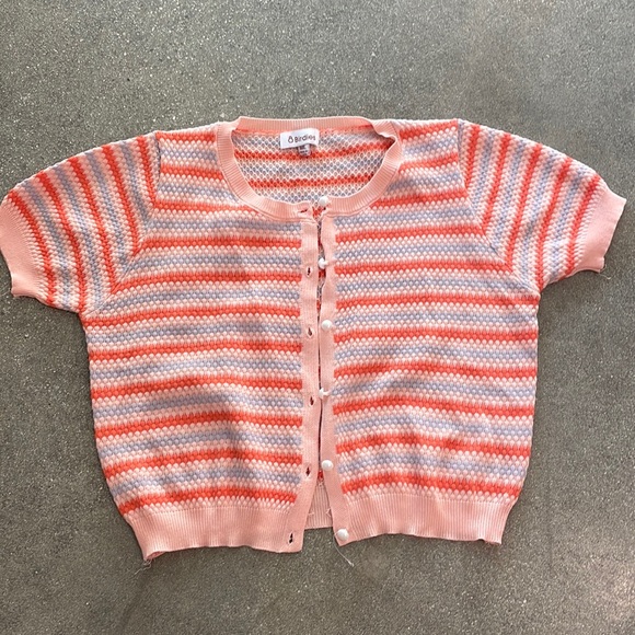 8 Birdies cropped pastel stripped short sleeve cardigan with pearl button detail - Picture 1 of 3
